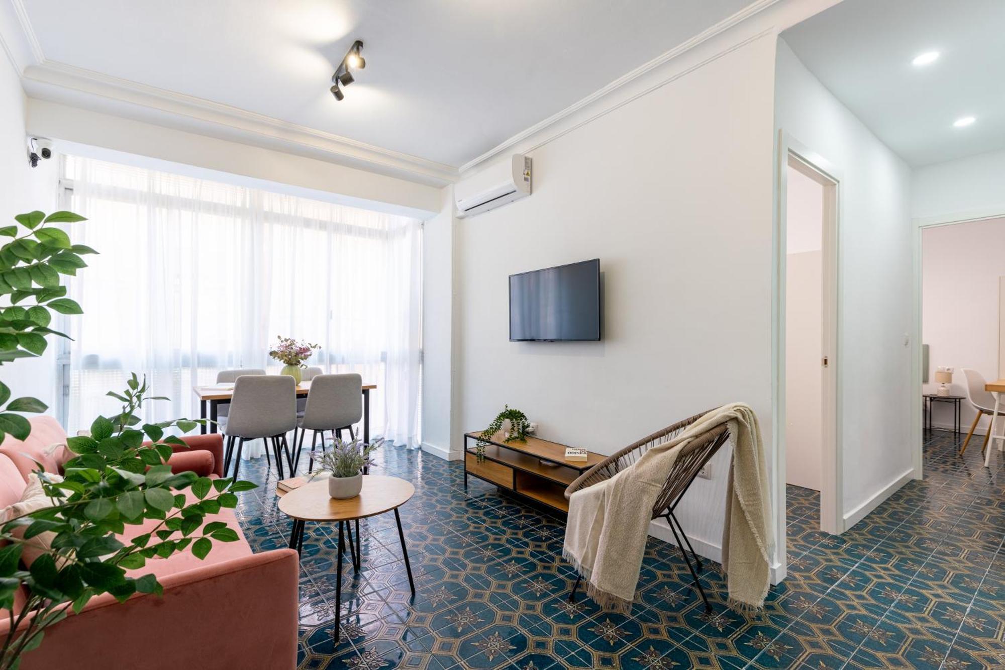 Piso Elegante Y Nuevo De 3 Habitaciones Y 2 Banos Sevilla Exterior foto