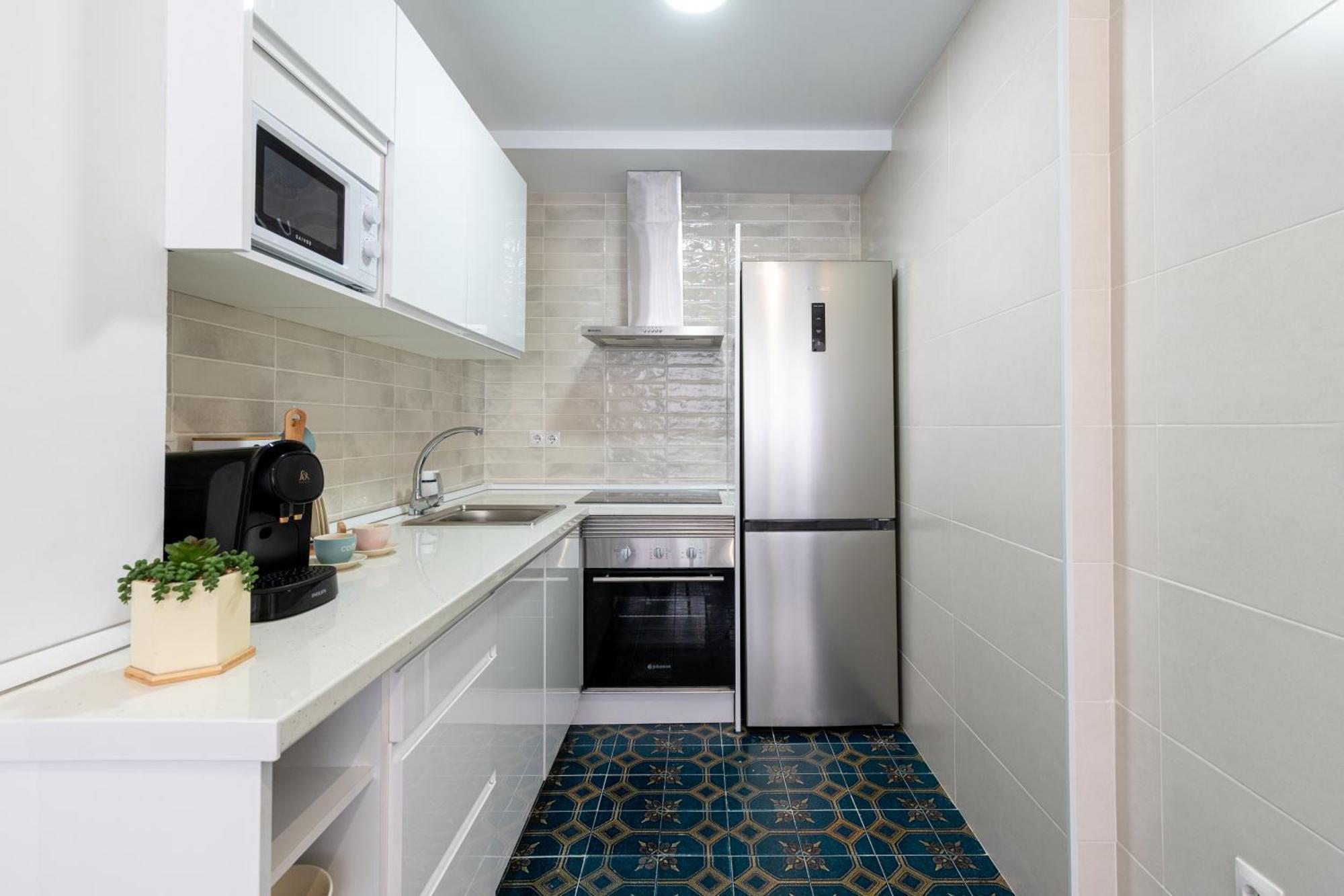 Piso Elegante Y Nuevo De 3 Habitaciones Y 2 Banos Sevilla Exterior foto
