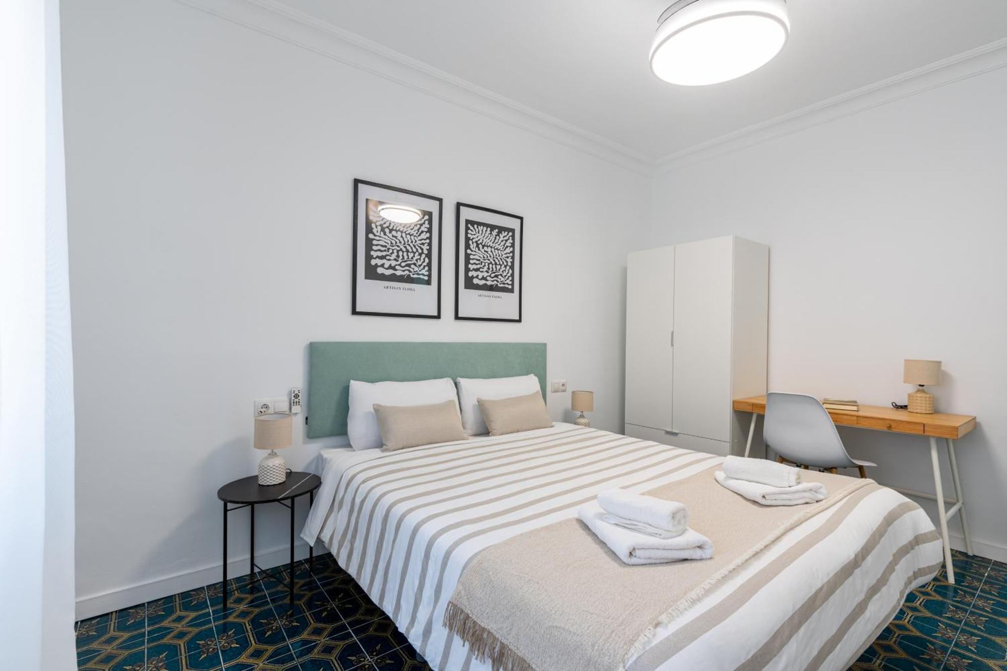 Piso Elegante Y Nuevo De 3 Habitaciones Y 2 Banos Sevilla Exterior foto