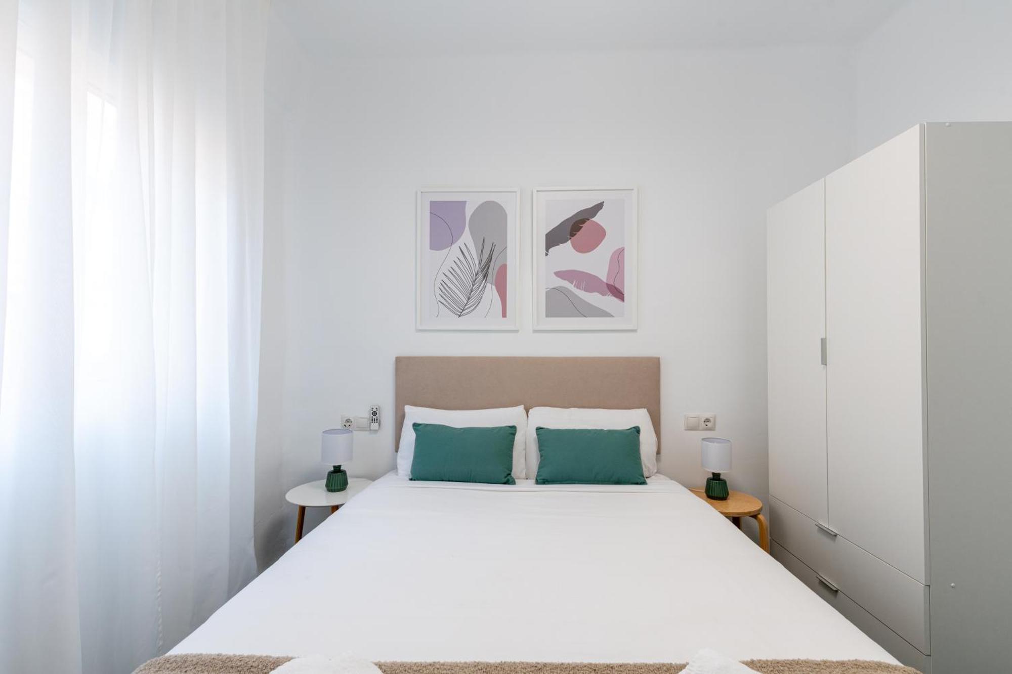 Piso Elegante Y Nuevo De 3 Habitaciones Y 2 Banos Sevilla Exterior foto